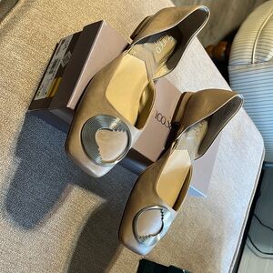 FrancoSarto, tan leather slip on, very stylish. New, never worn